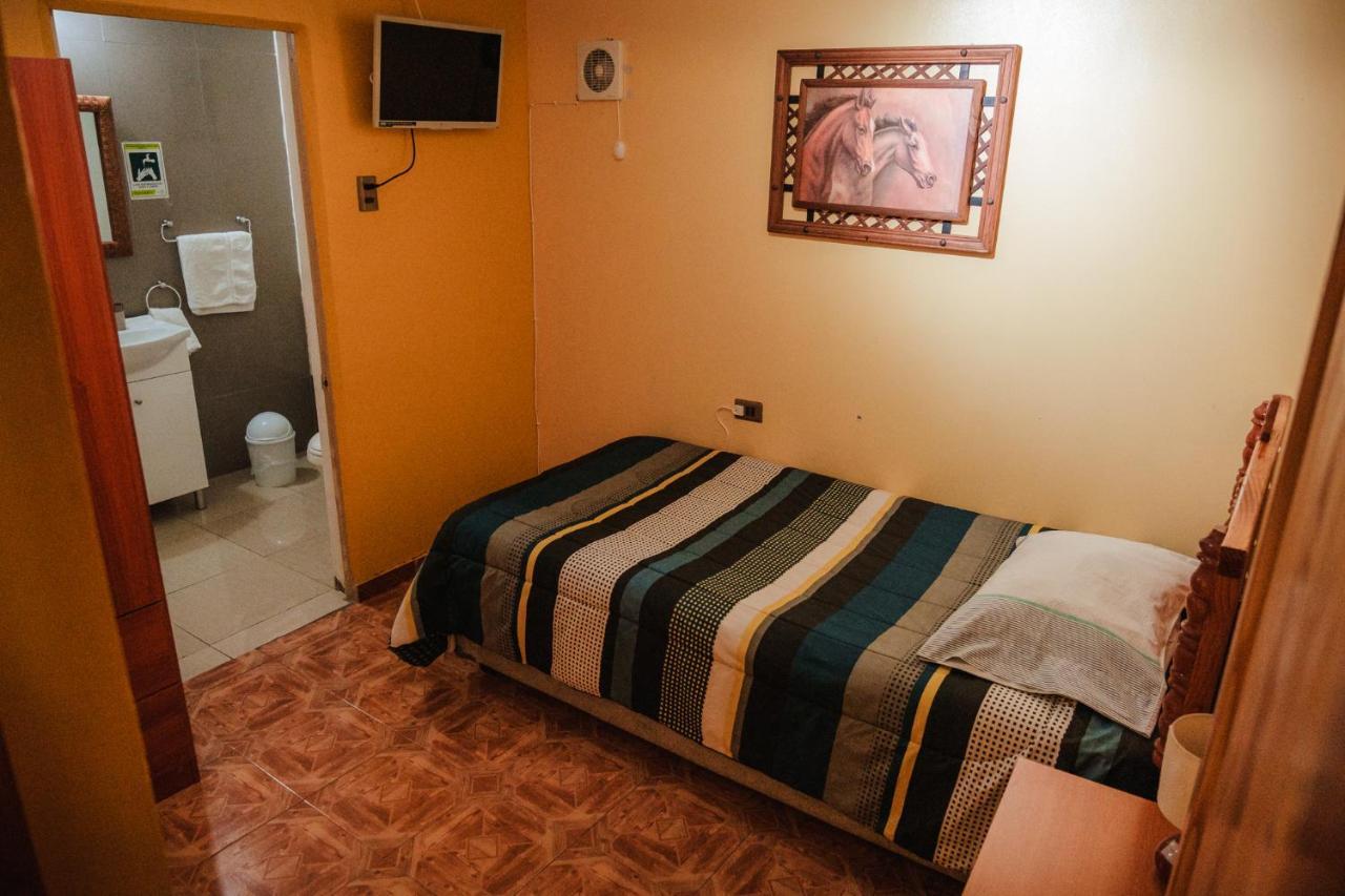 Di Giorgio Hostal Antofagasta Exteriör bild
